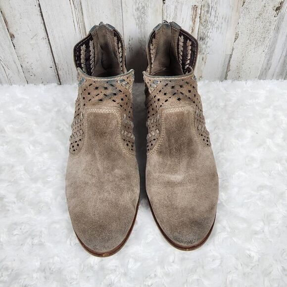 Vince Camuto Suede Ankle Booties Tan Size 8.5 - Picture 9 of 11